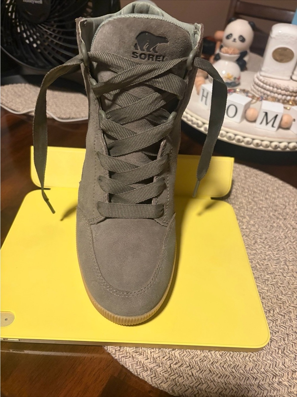 Sorel Olive Green Suede Lace-Up Wedge Size 8.5